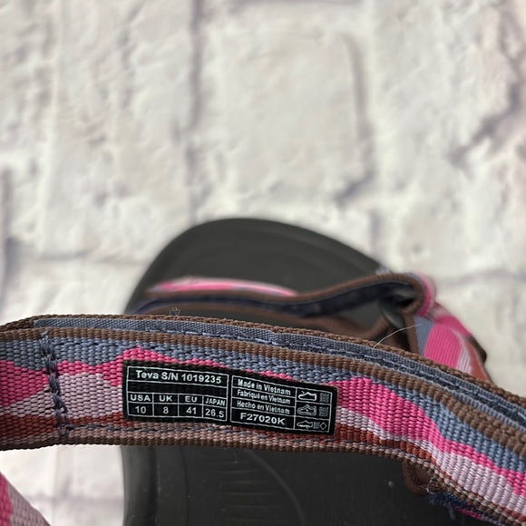 🔵”NWOT” Teva Pink & Black XLT2 Adjustable Strap Sandals - Picture 9 of 9